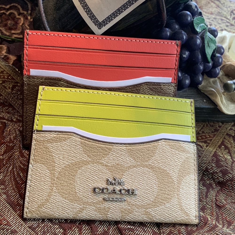 Authentic COACH Coated signature canvas/smooth leather
Card case UNISEX - Picture 2 of 6